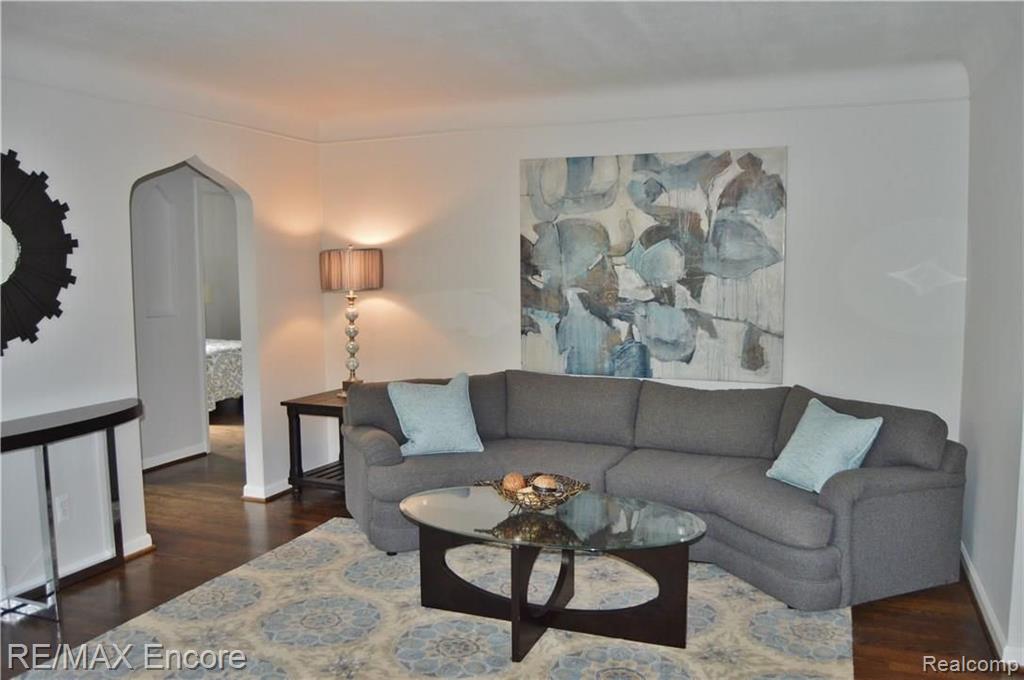 31215 West Rutland Street Beverly Hills, MI 48025 - Photo 9 of 26
