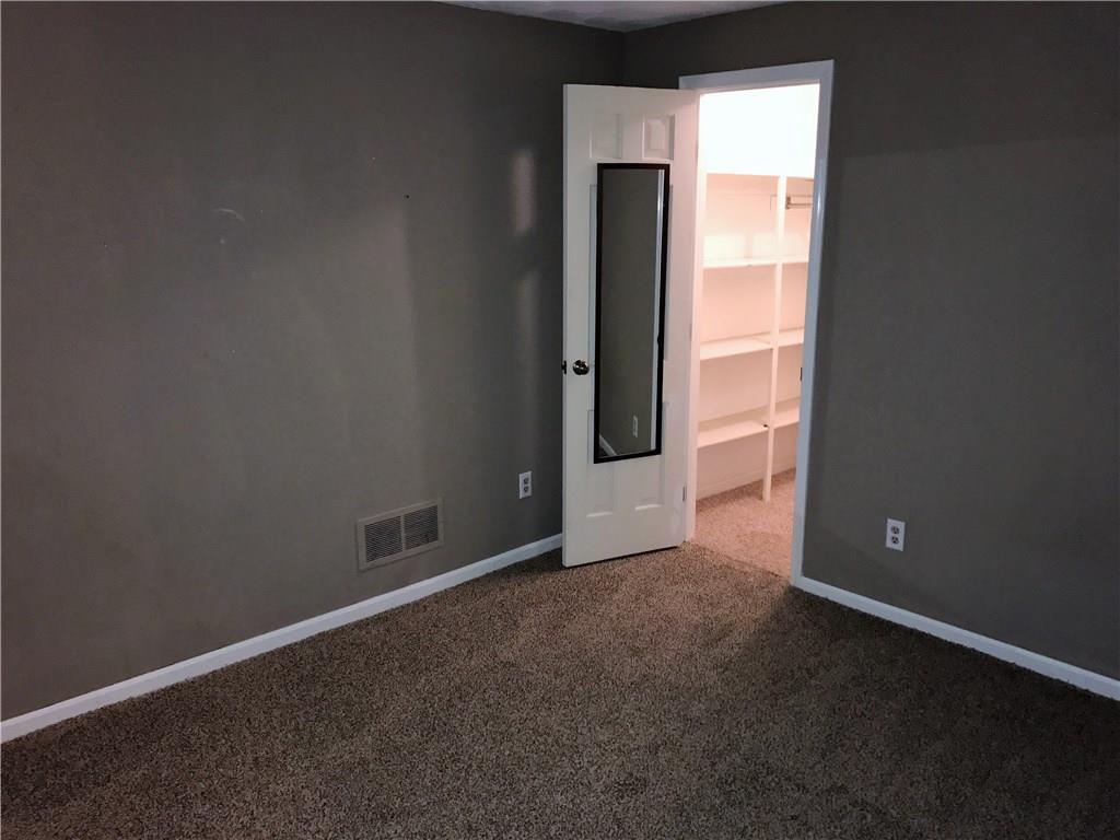 1015 Layton Road Anderson, IN 46011 - Photo 18 of 39 Gallery Image 18