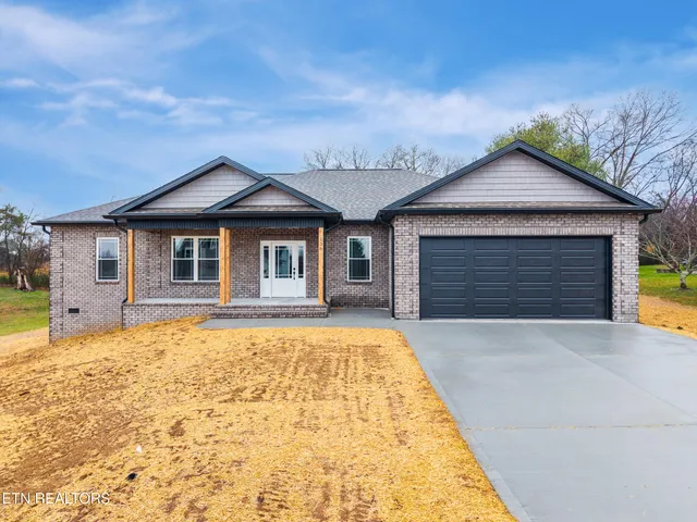 $569,900 | 136 Magnolia Way, Madisonville, TN 37354