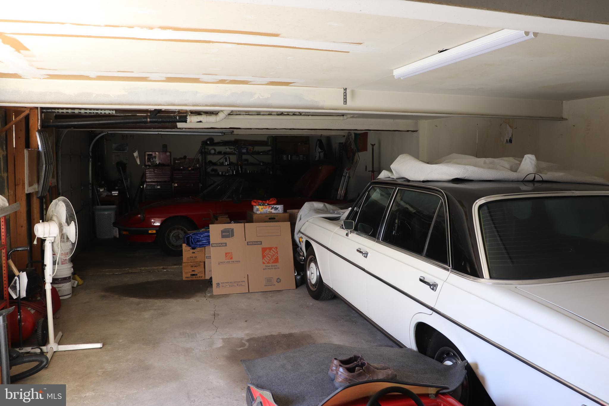 824 South Glebe Road Arlington, VA 22204 - Photo 43 of 54 house has the 3 car garage under the apartment