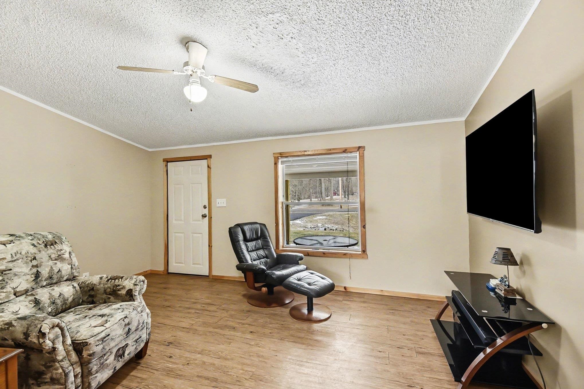 1526 East Miller Road Midland, MI 48640 - Photo 2 of 17