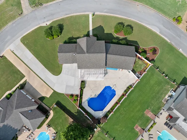 $699,000 | 111 Stoney Creek Drive, Florence, AL 35633