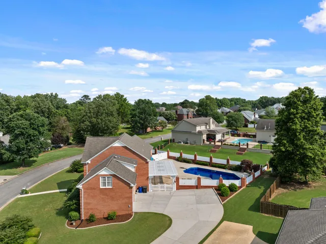 a view of an entryway with staircase