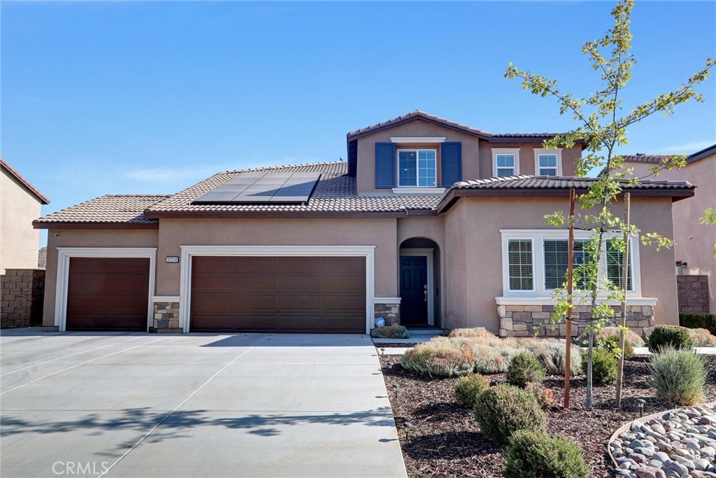 31214 Linden Flower Road Winchester, CA 92596 - Photo 2 of 38