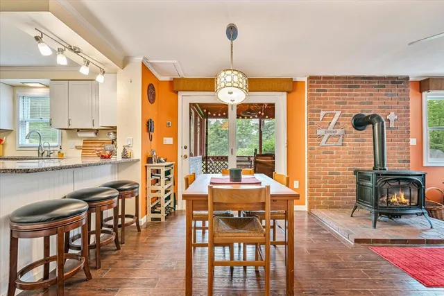 $485,000 | 406 Florence Drive, Canadensis, PA 18325