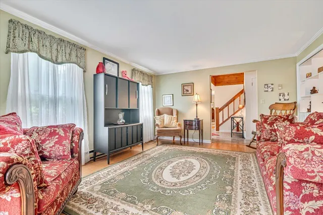 $485,000 | 406 Florence Drive, Canadensis, PA 18325