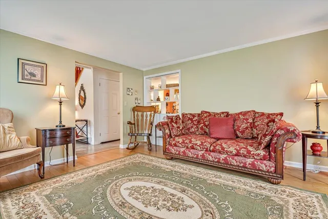 $485,000 | 406 Florence Drive, Canadensis, PA 18325