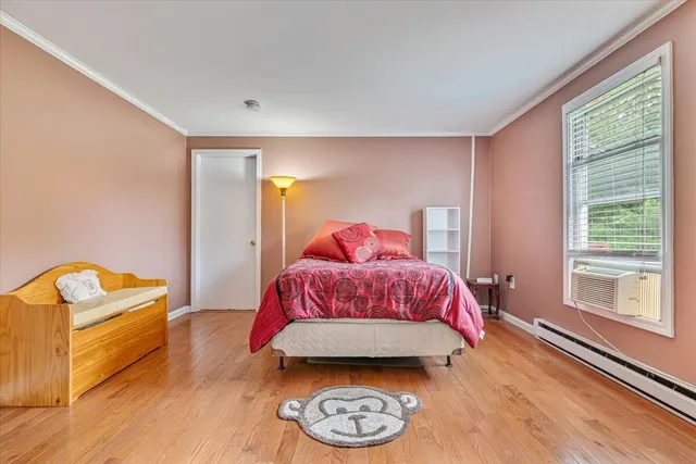 $485,000 | 406 Florence Drive, Canadensis, PA 18325