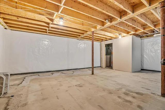 $485,000 | 406 Florence Drive, Canadensis, PA 18325