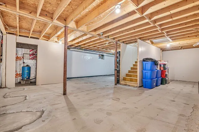 $485,000 | 406 Florence Drive, Canadensis, PA 18325