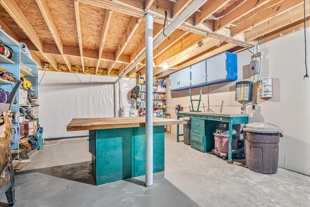 $485,000 | 406 Florence Drive, Canadensis, PA 18325