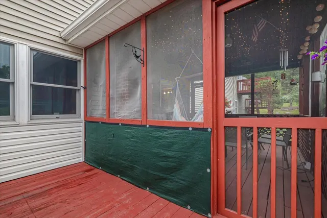 $485,000 | 406 Florence Drive, Canadensis, PA 18325