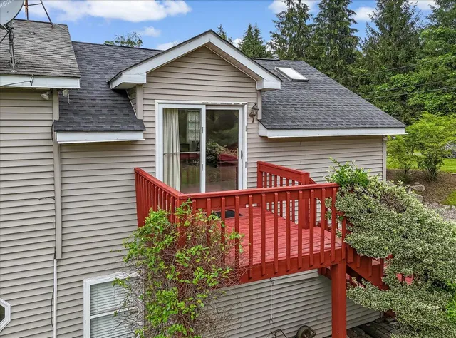 $485,000 | 406 Florence Drive, Canadensis, PA 18325