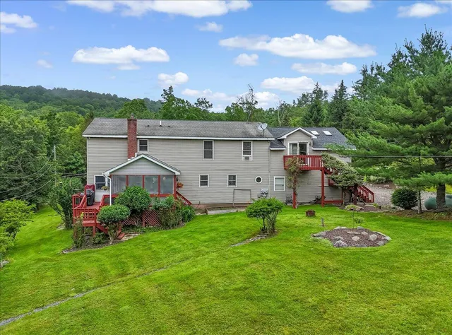 $485,000 | 406 Florence Drive, Canadensis, PA 18325