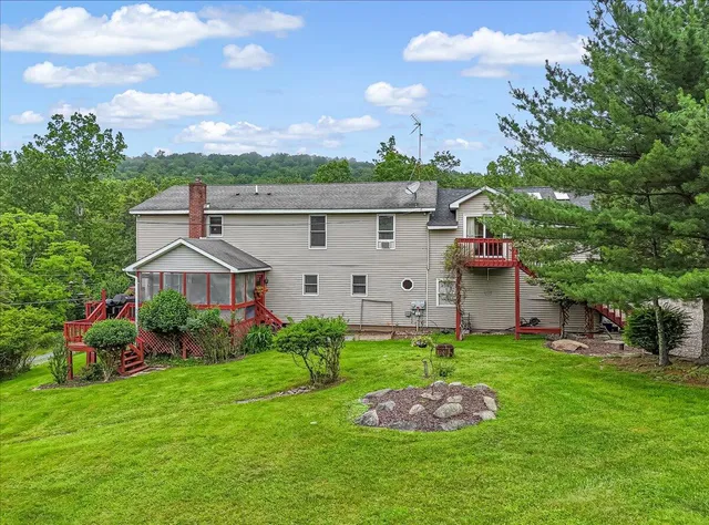 $485,000 | 406 Florence Drive, Canadensis, PA 18325