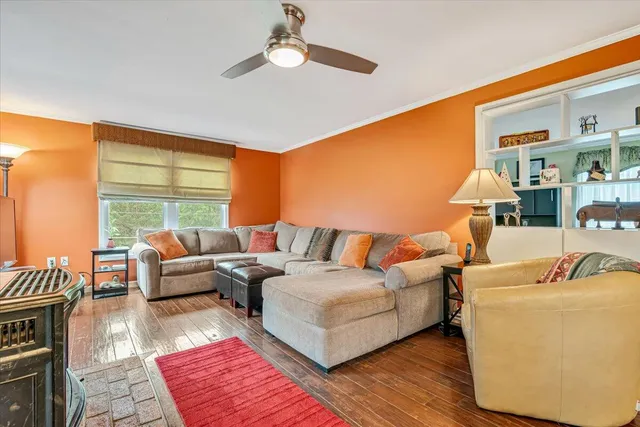 $485,000 | 406 Florence Drive, Canadensis, PA 18325