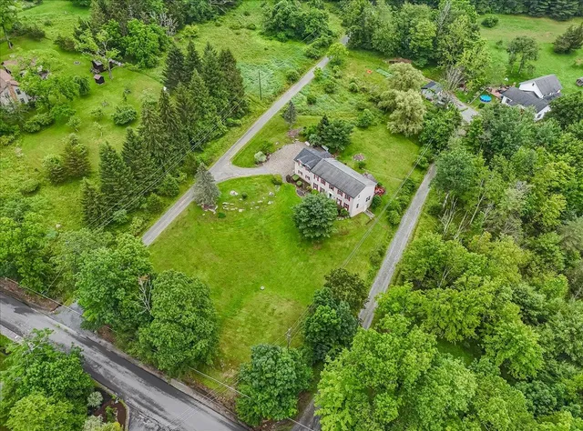 $485,000 | 406 Florence Drive, Canadensis, PA 18325