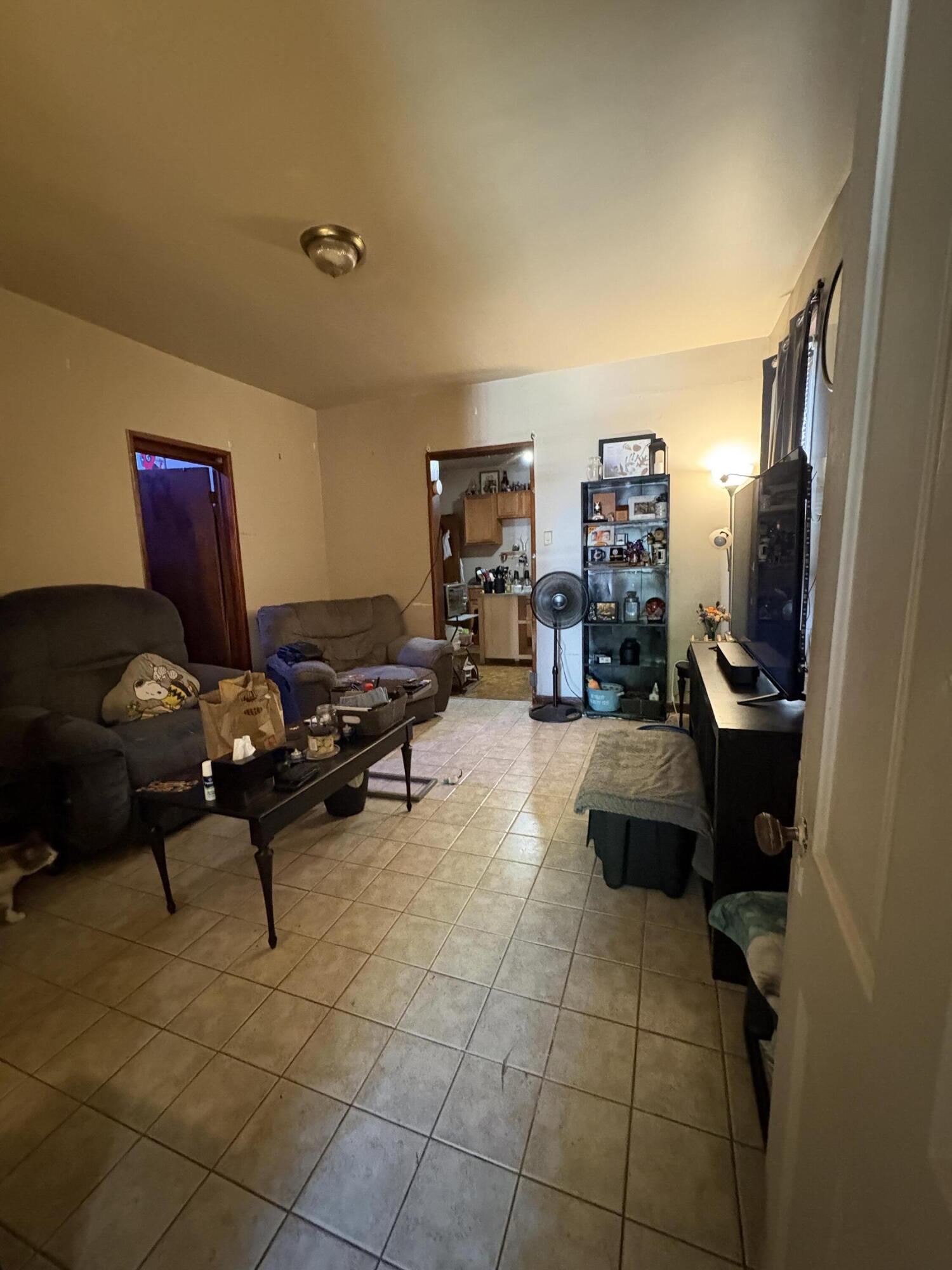 1522 South 15th Street Milwaukee, WI 53204 - Photo 9 of 53 duplex lower living