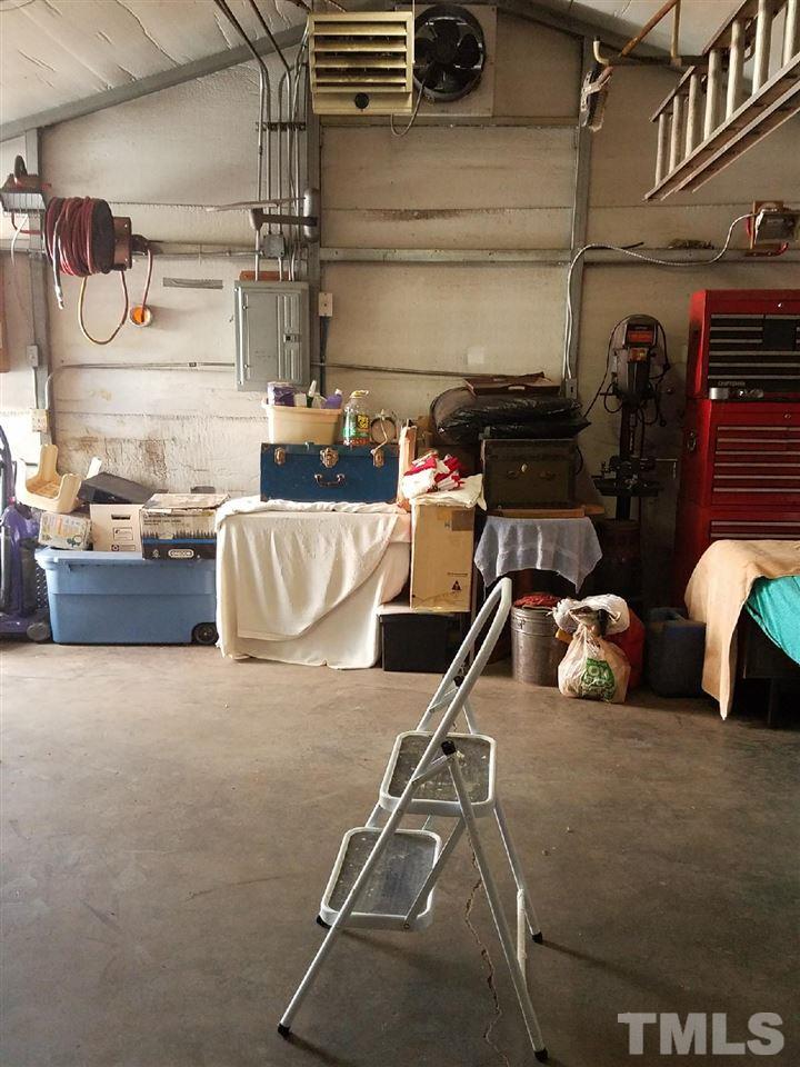 800 Newcombe Road Raleigh, NC 27610 - Photo 6 of 14 a room with gym equipment