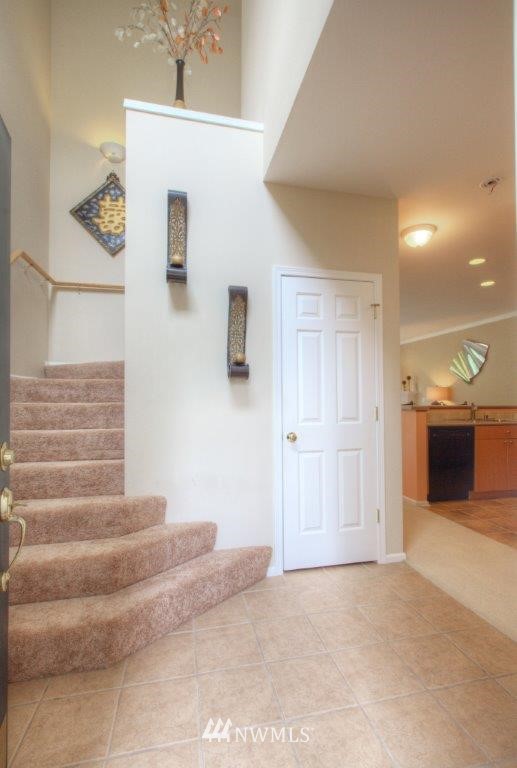 5020 Talbot Place South, Unit E Renton, WA 98055 - Photo 3 of 18 Gallery Image 3