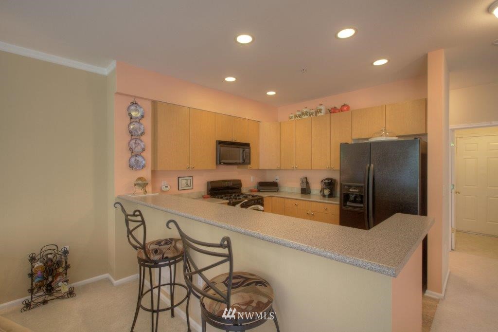 5020 Talbot Place South, Unit E Renton, WA 98055 - Photo 4 of 18 Gallery Image 4