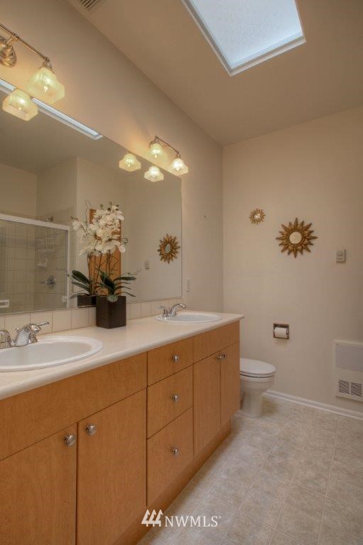 5020 Talbot Place South, Unit E Renton, WA 98055 - Photo 9 of 18 Gallery Image 9