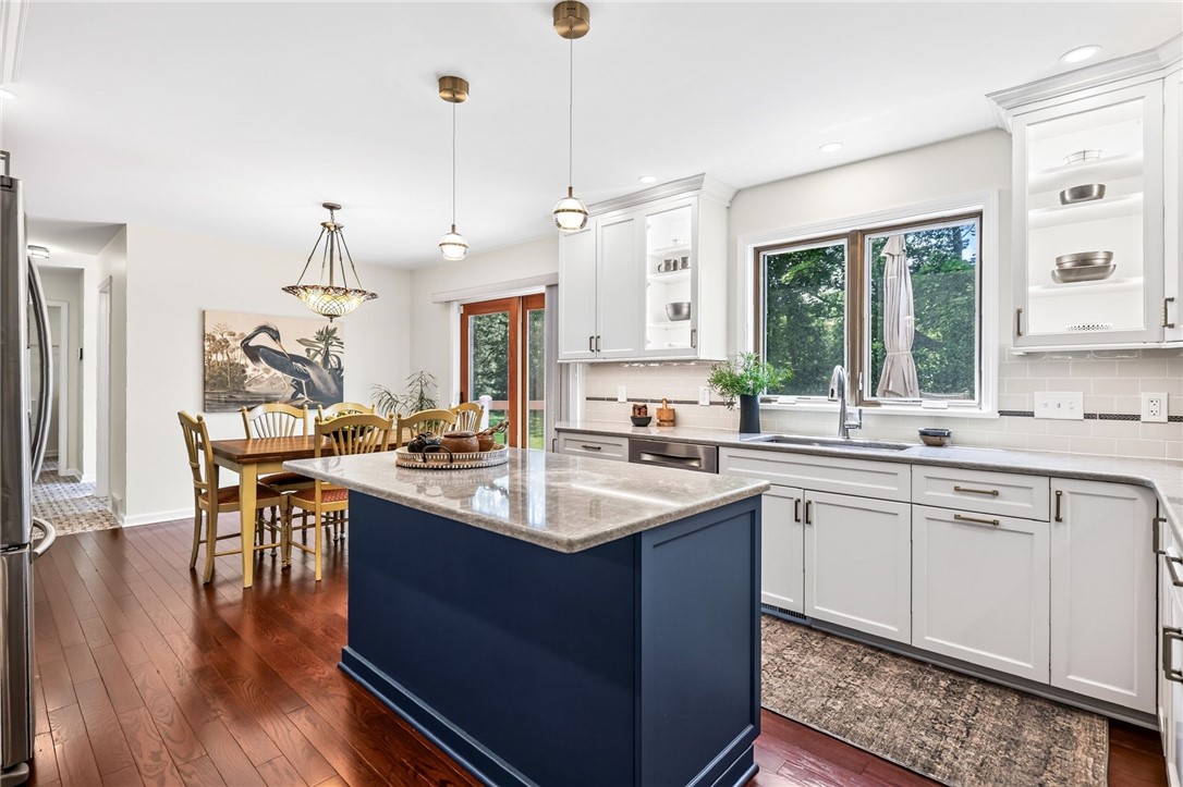 45 Split Rock Road Pittsford, NY 14534 - Photo 13 of 49