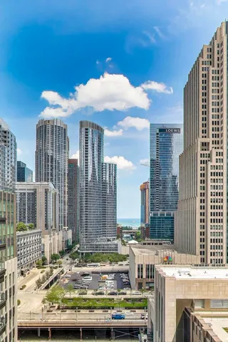 $3,800,000 | 435 North Michigan Avenue, Unit 1105, Chicago, IL 60611