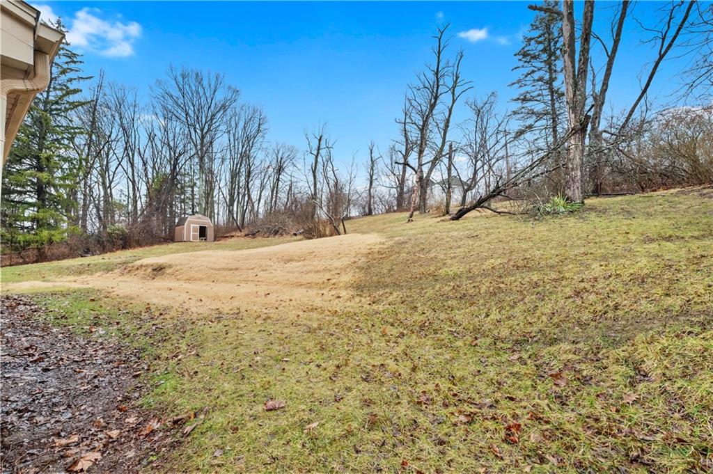 134 Baldwin Road Carnegie, PA 15106 - Photo 24 of 30 Gallery Image 24