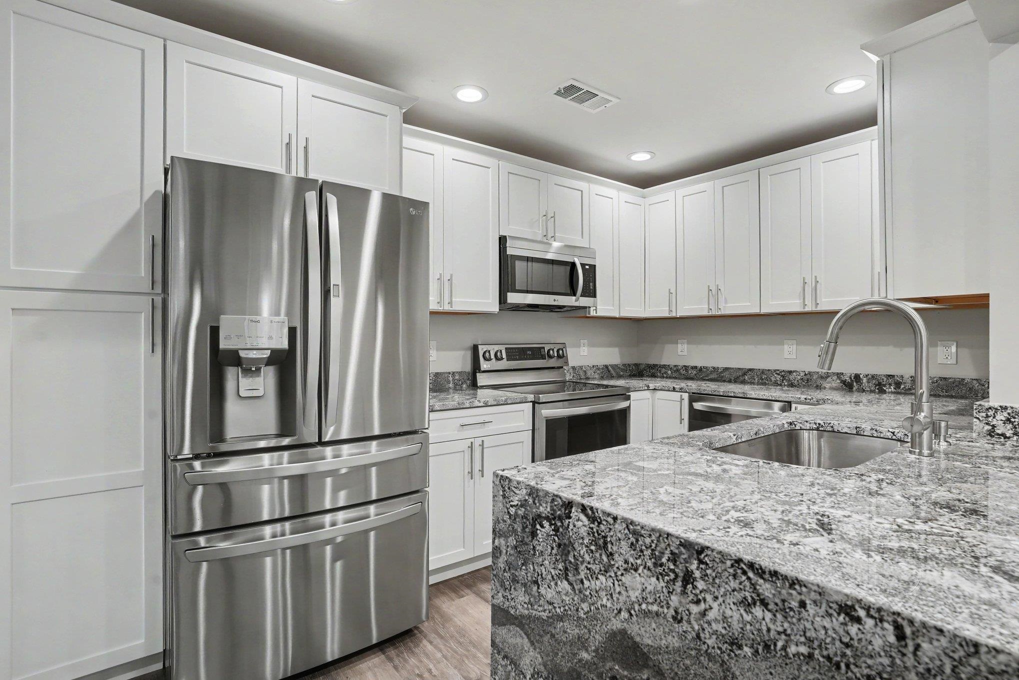 206 Maple Street Myrtle Beach, SC 29577 - Photo 10 of 30