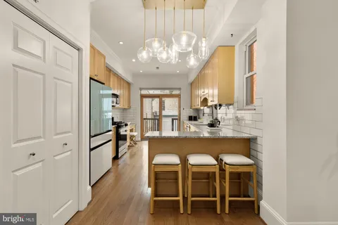 $1,299,000 | 502 12th Street Northeast, Washington, DC 20002