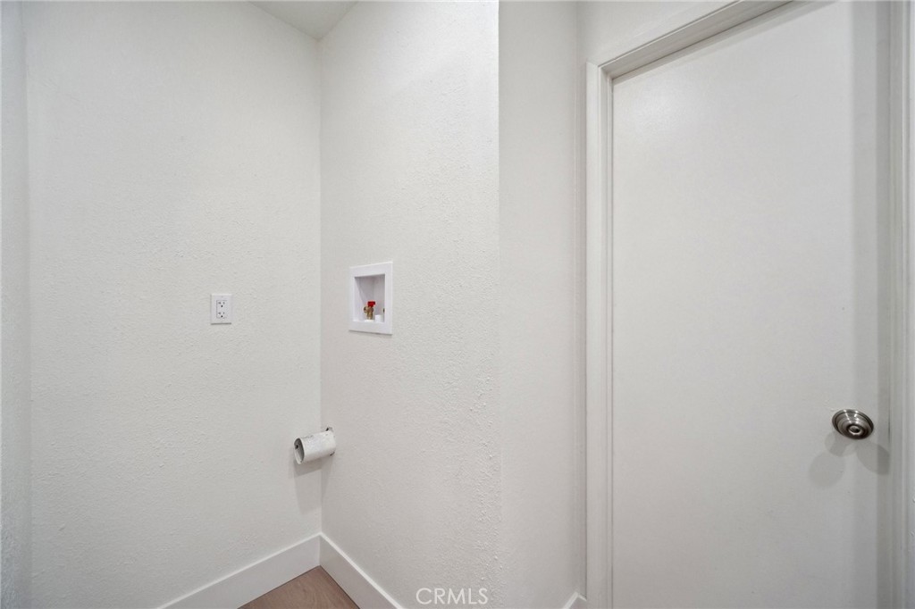 1926 Lucas Street, Unit 2 San Fernando, CA 91340 - Photo 20 of 35 a bathroom with a shower