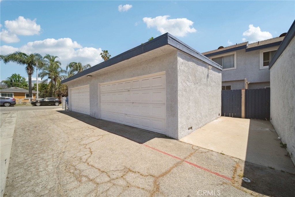 1926 Lucas Street, Unit 2 San Fernando, CA 91340 - Photo 33 of 35 a backyard view of a house