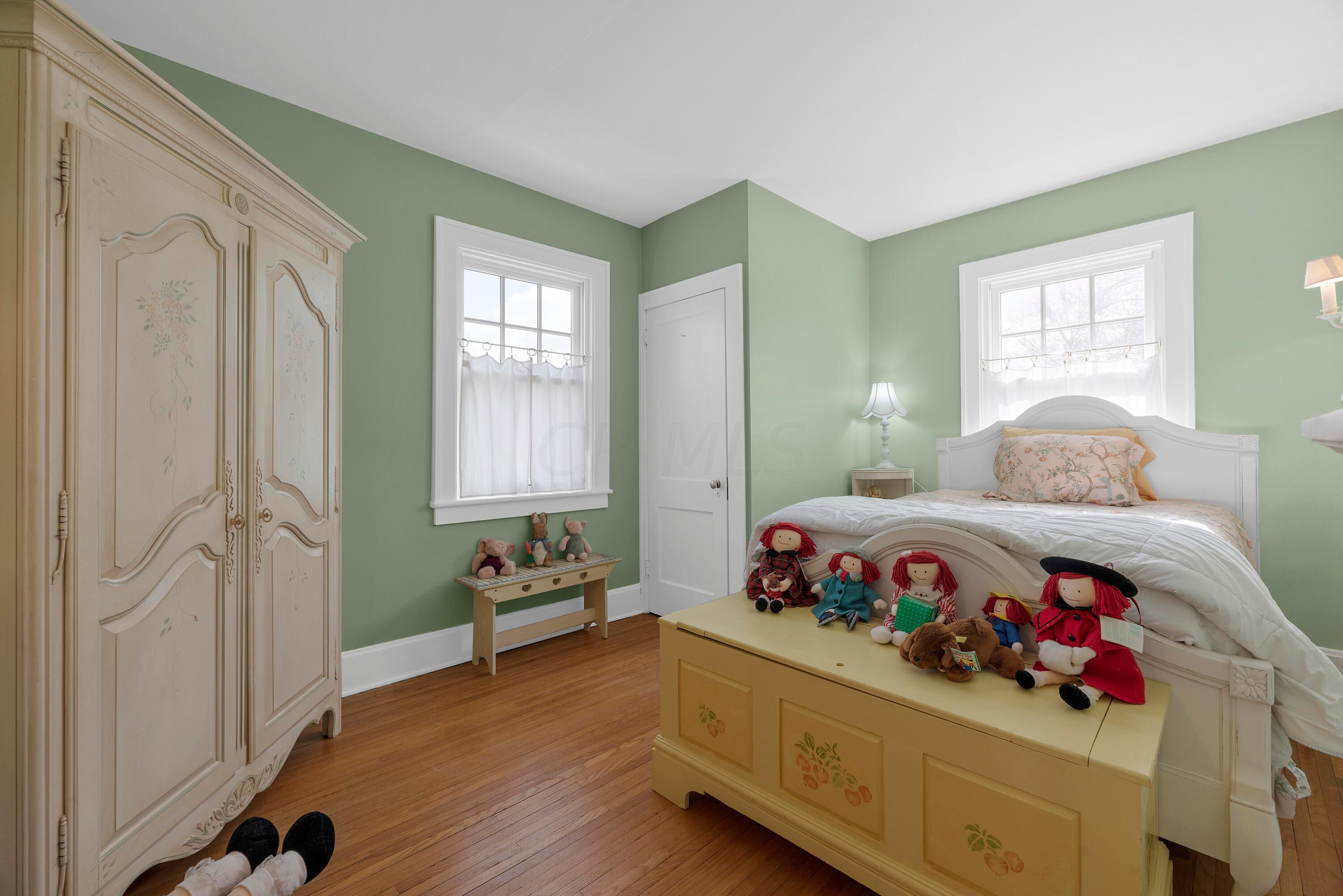 1618 Doone Road Columbus, OH 43221 - Photo 30 of 37 Bedroom 2