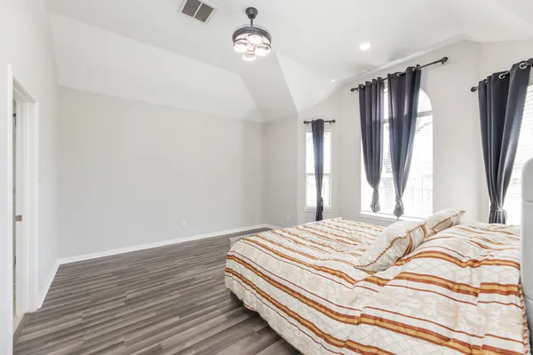 $459,999 | 3002 Vincent Crossing Drive, Spring, TX 77386