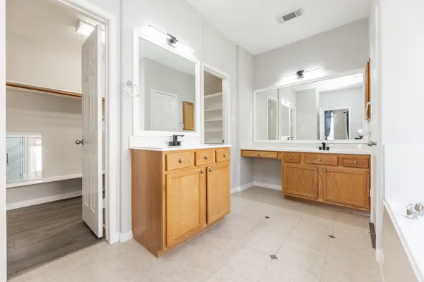 $459,999 | 3002 Vincent Crossing Drive, Spring, TX 77386