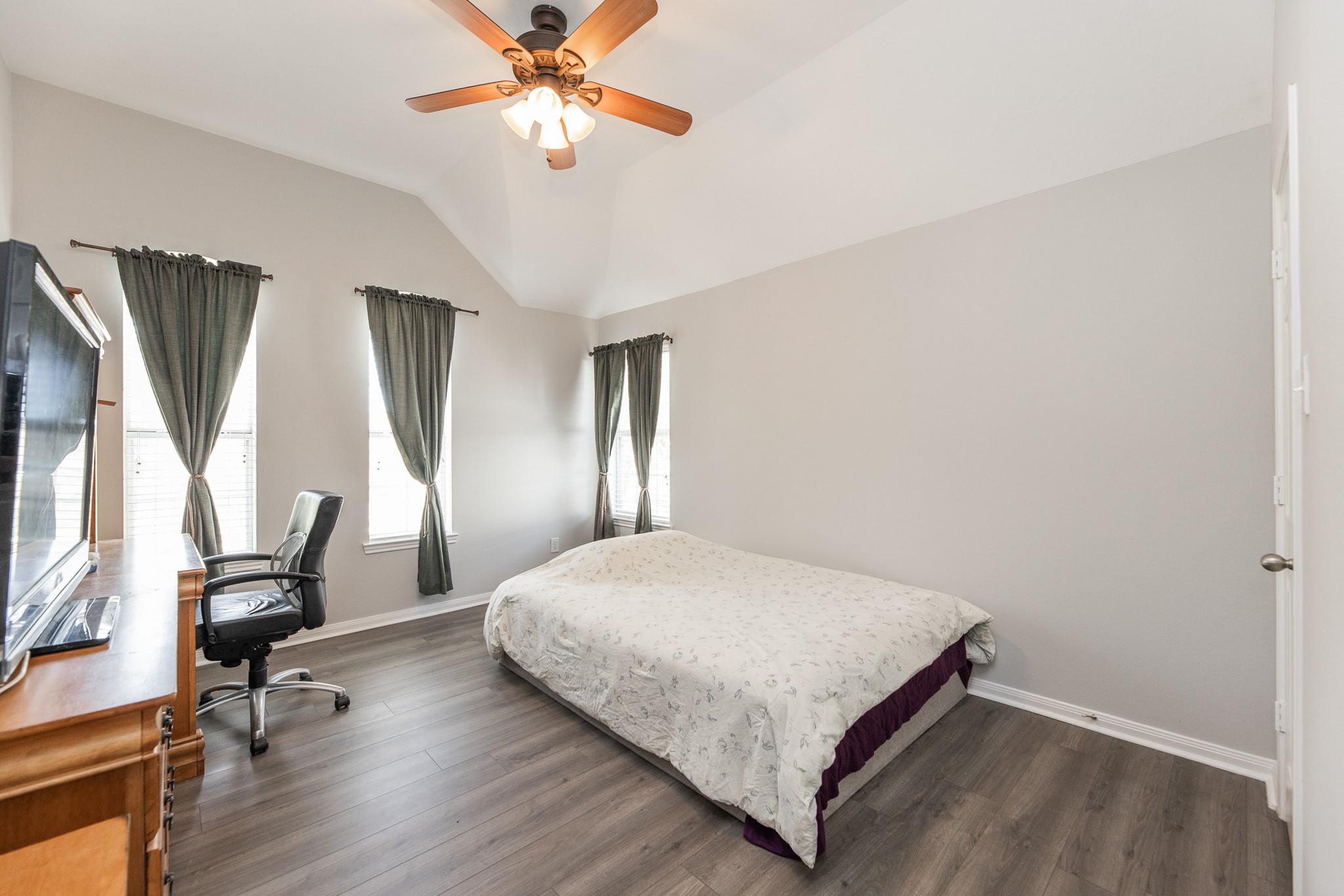 3002 Vincent Crossing Drive Spring, TX 77386 - Photo 37 of 44