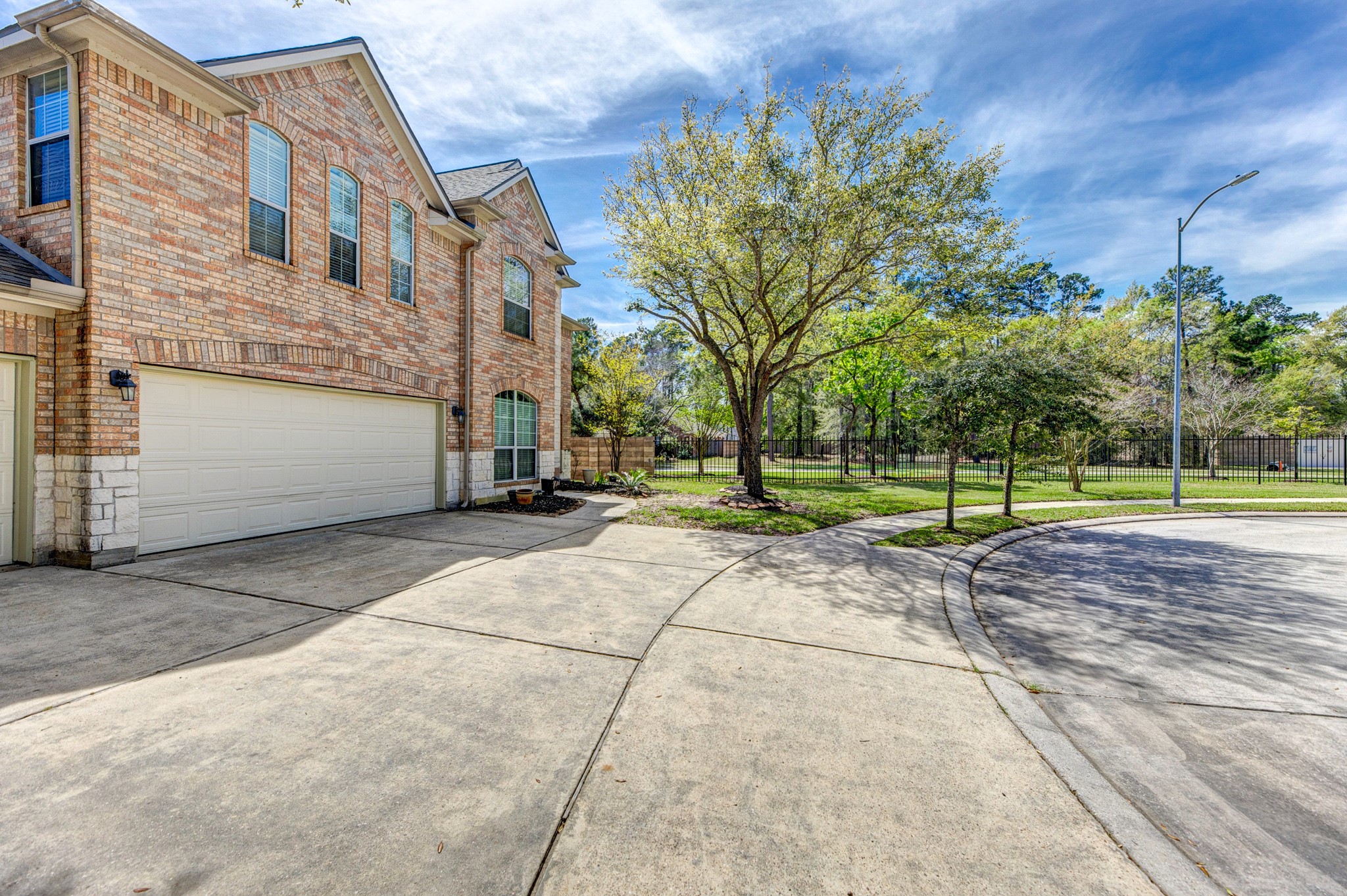 3002 Vincent Crossing Drive Spring, TX 77386 - Photo 4 of 44
