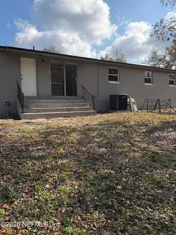 $217,000 | 8424 Lincrest Drive West, Jacksonville, FL 32208