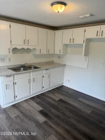 $217,000 | 8424 Lincrest Drive West, Jacksonville, FL 32208