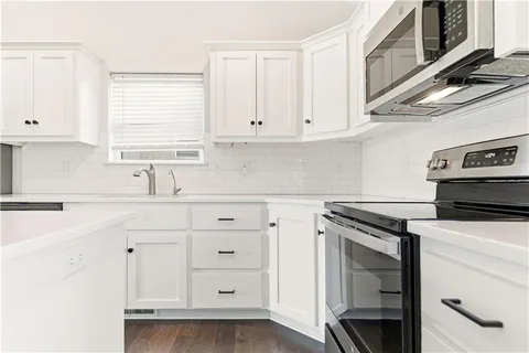 $400,000 | 6008 Northeast 119th Street, Kansas City, MO 64156