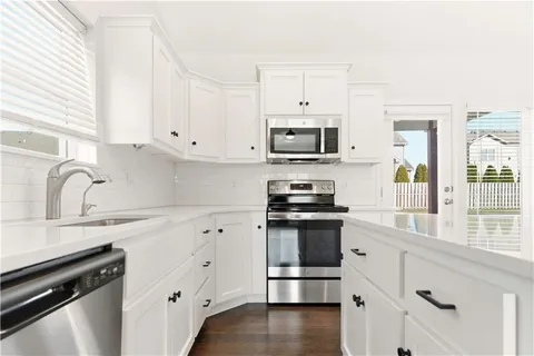 $400,000 | 6008 Northeast 119th Street, Kansas City, MO 64156