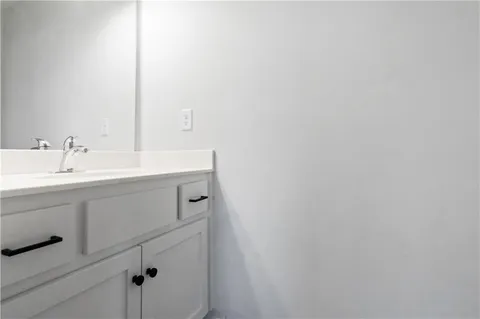 $400,000 | 6008 Northeast 119th Street, Kansas City, MO 64156