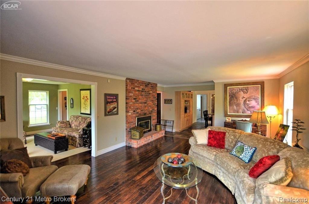 11050 Denton Hill Road Fenton, MI 48430 - Photo 11 of 38 GetMedia (10).jpg