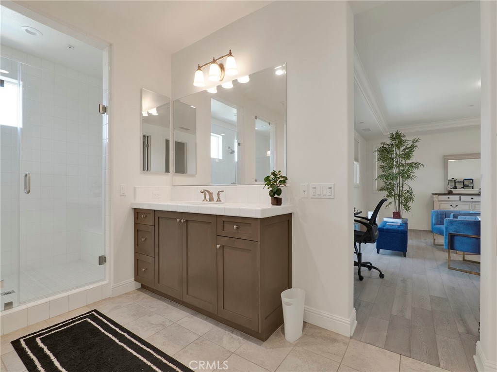 11911 Ancona Porter Ranch Porter Ranch, CA 91326 - Photo 38 of 71 Gallery Image 38