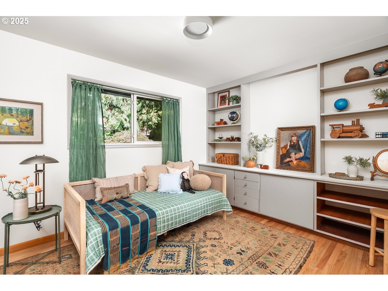 1034 Southwest Cheltenham Street Portland, OR 97239 - Photo 21 of 48 Gallery Image 21