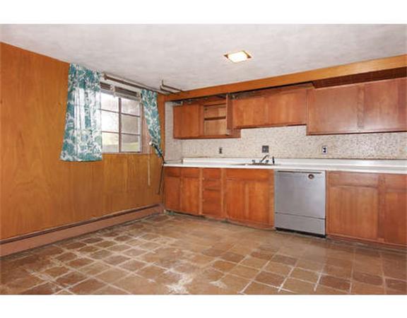 27 Cleveland Road Watertown, MA 02472 - Photo 14 of 24 Gallery Image 14