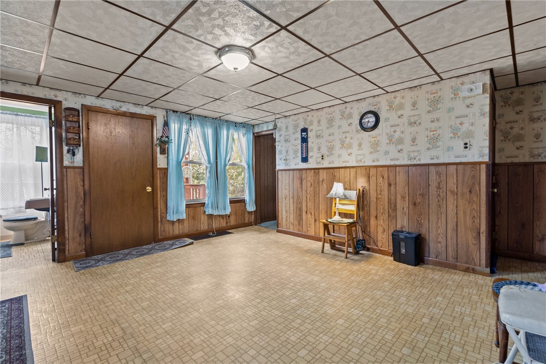 86 Fall Street Woonsocket, RI 02895 - Photo 11 of 49