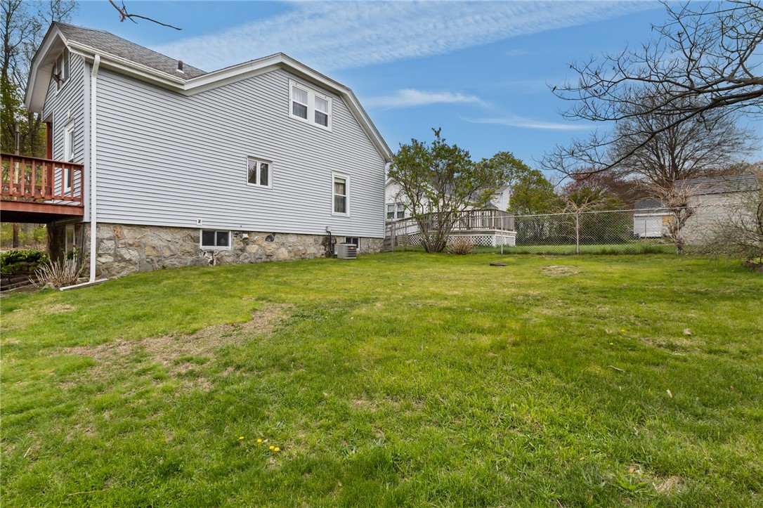 86 Fall Street Woonsocket, RI 02895 - Photo 5 of 49