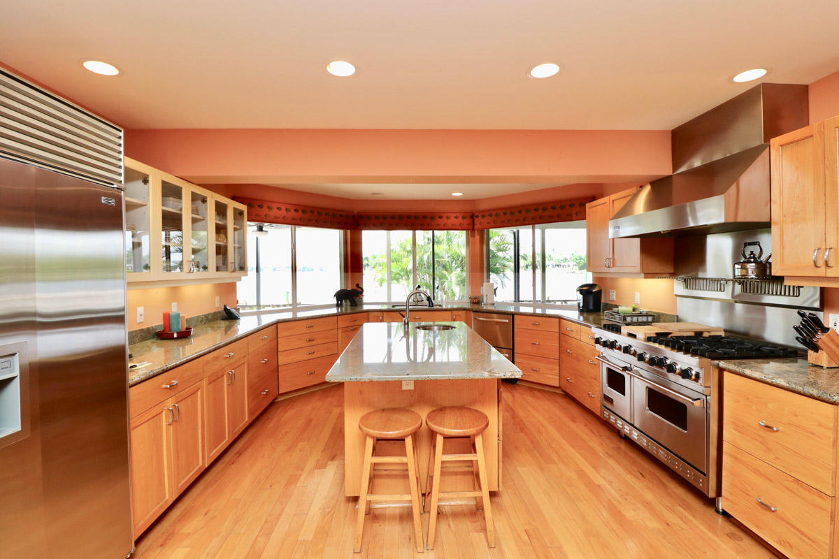 308 West Riverside Drive Jupiter, FL 33469 - Photo 21 of 61 IMG_4439